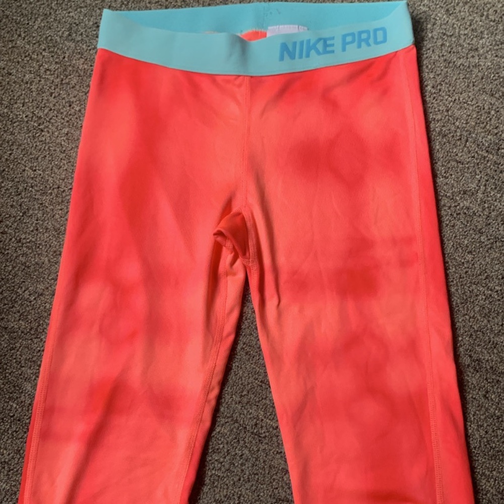 Nike Pro Capri Leggings